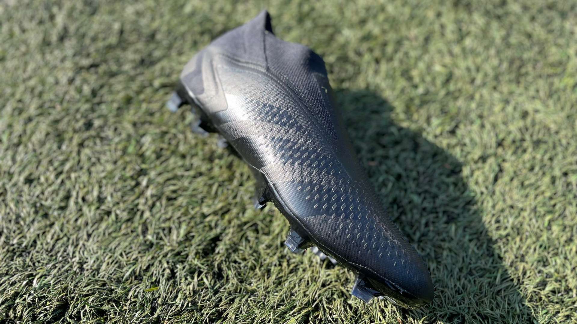 他在场上积 他在场上积